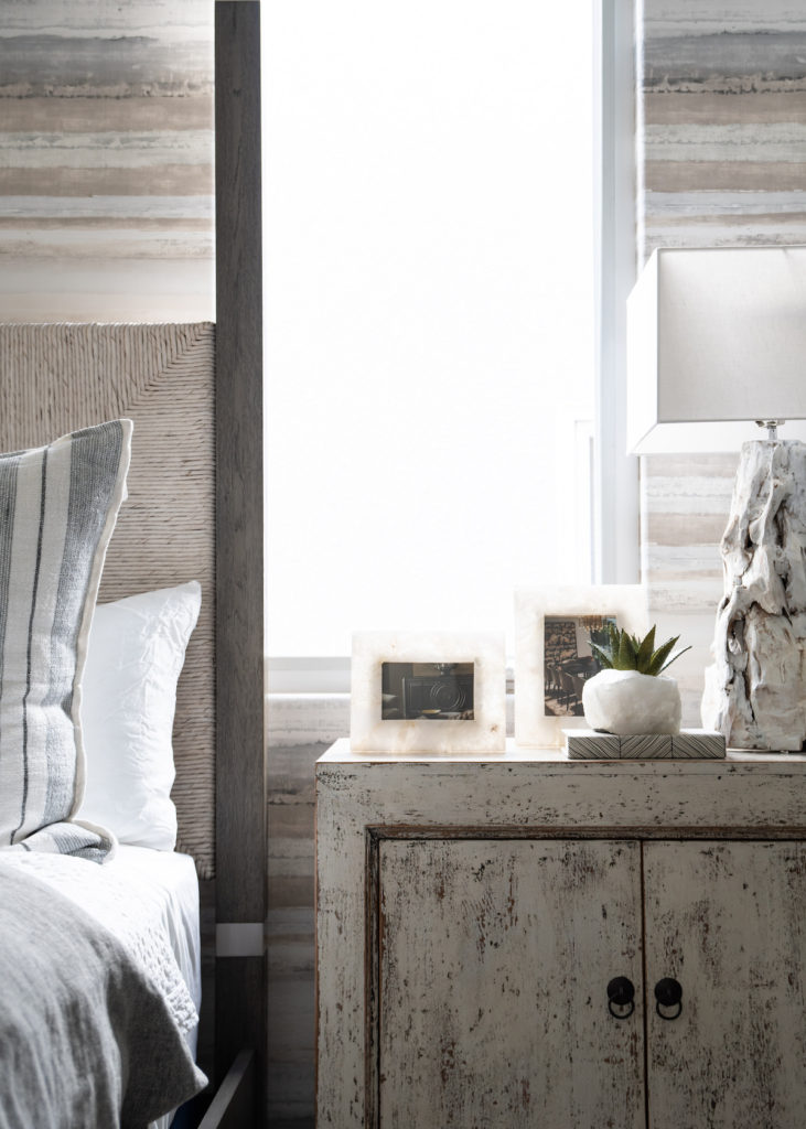 Stunning Using Bold Textures In Home Decorating image