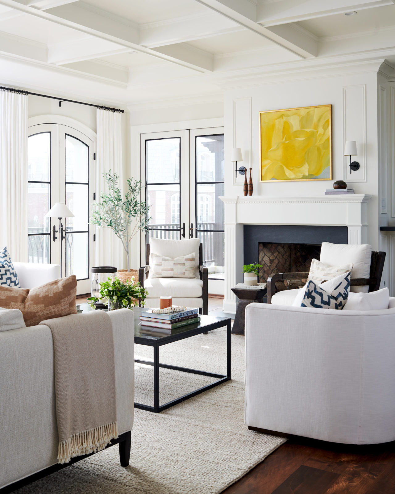 A Classic White Kitchen Graces This Timeless Manhattan Beach Home · Haven