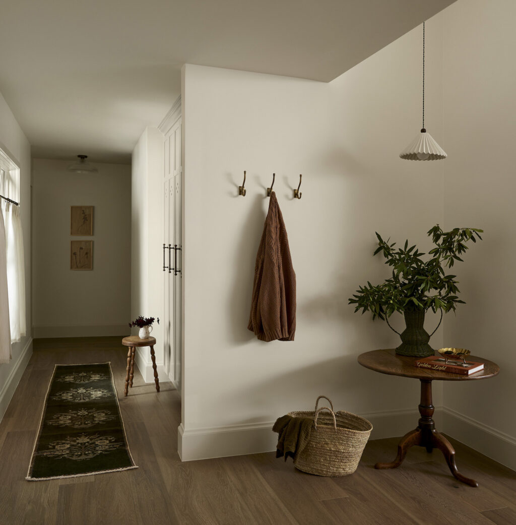 See a Modest Newport Cottage Become a Modern Charmer · Haven
