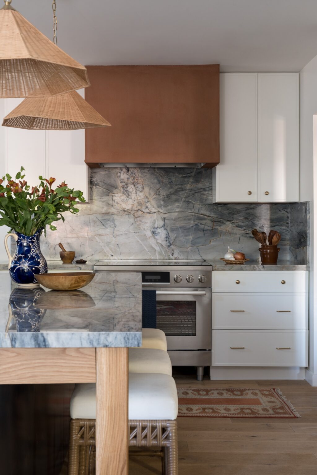 A Stylish Fusion: Mid-Century Modern Meets Parisian Bistro Flair · Haven